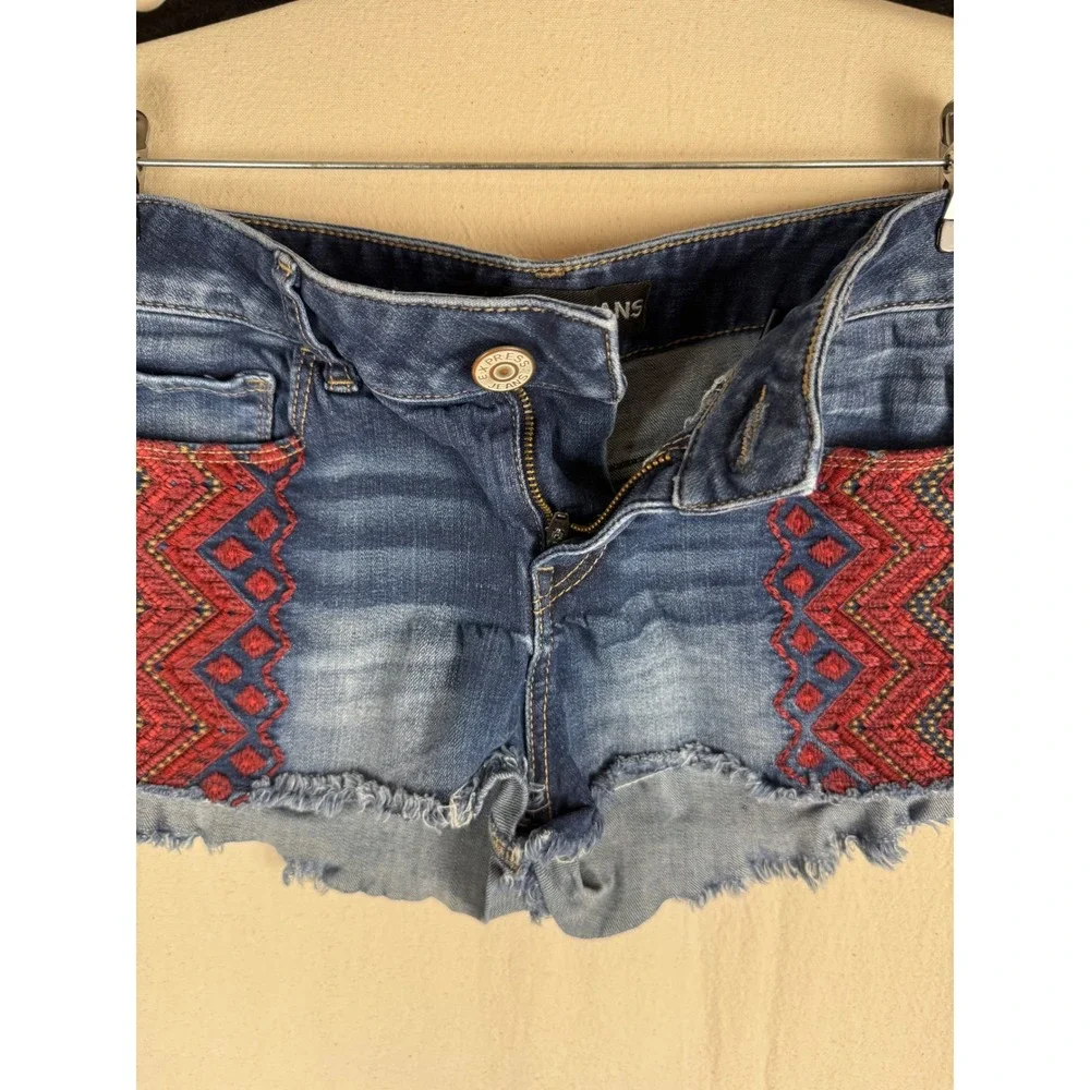 Express Denim Boho Embroidered Shorts Women 6 Y2K Jean Frayed Hem Indie Festival